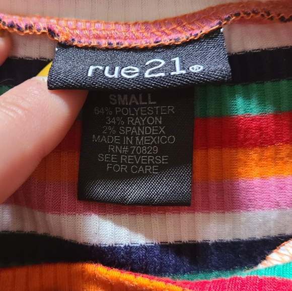 T-shirt - Picture 2 of 2